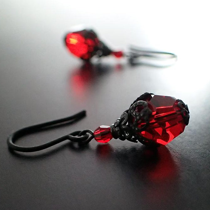 SANGUINE - Gothic Blood Red Crystal Ring, Teardrop Goth Red Black